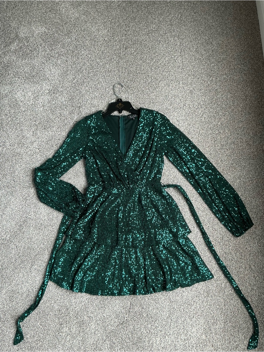 Trixxi Emerald Sequin V-Neck Dress